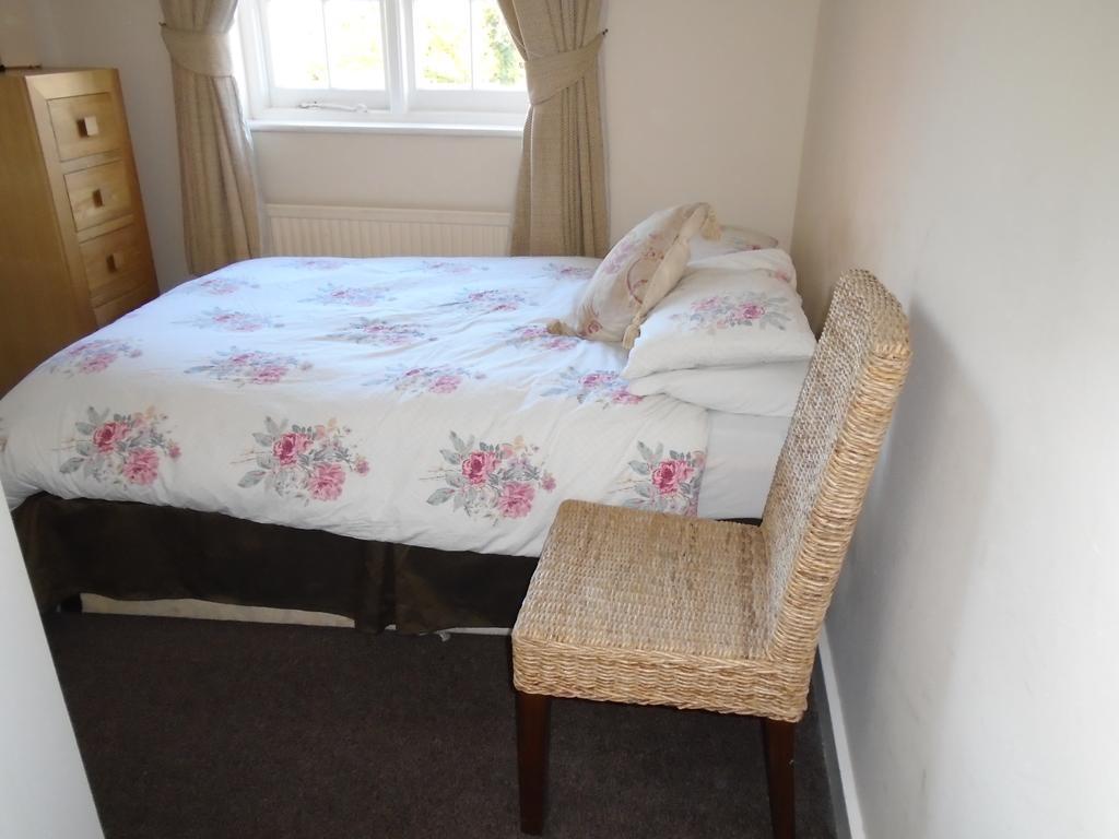 Edgware B&B Barnet kerület Szoba fotó